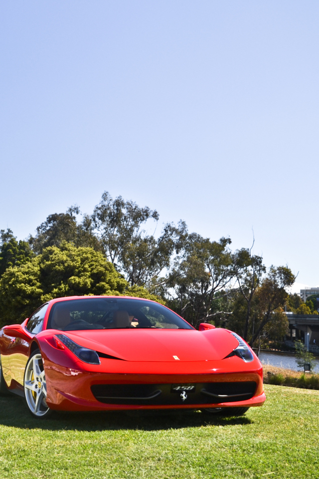 Red Ferrari screenshot #1 640x960