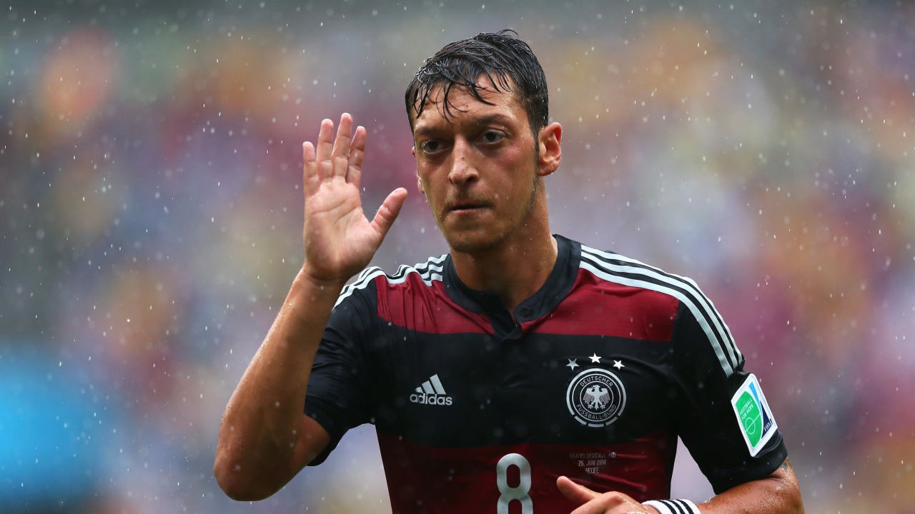 Mesut Ozil from Bundesliga screenshot #1 1280x720