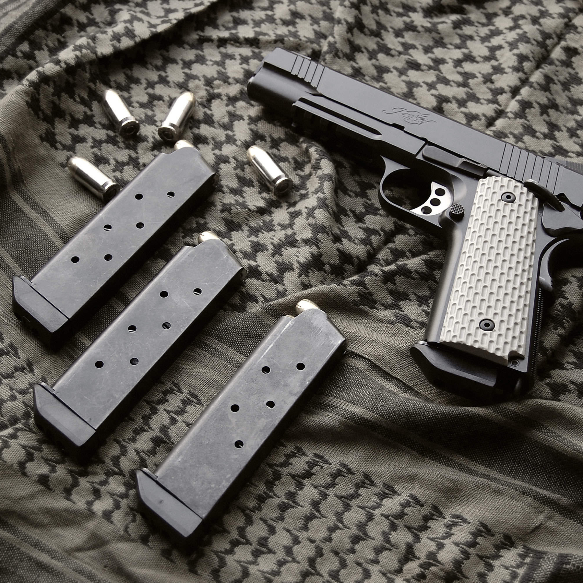 Das Colt Automatic Pistol M1911 Wallpaper 2048x2048