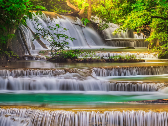 Waterfall screenshot #1 640x480