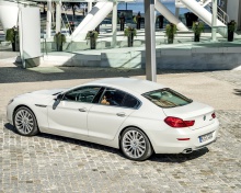 Sfondi BMW 650i Gran Coupe 220x176