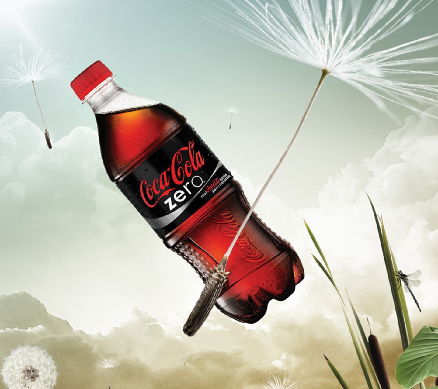 Das Coca Cola Bottle Floating Zero Wallpaper 1440x1280