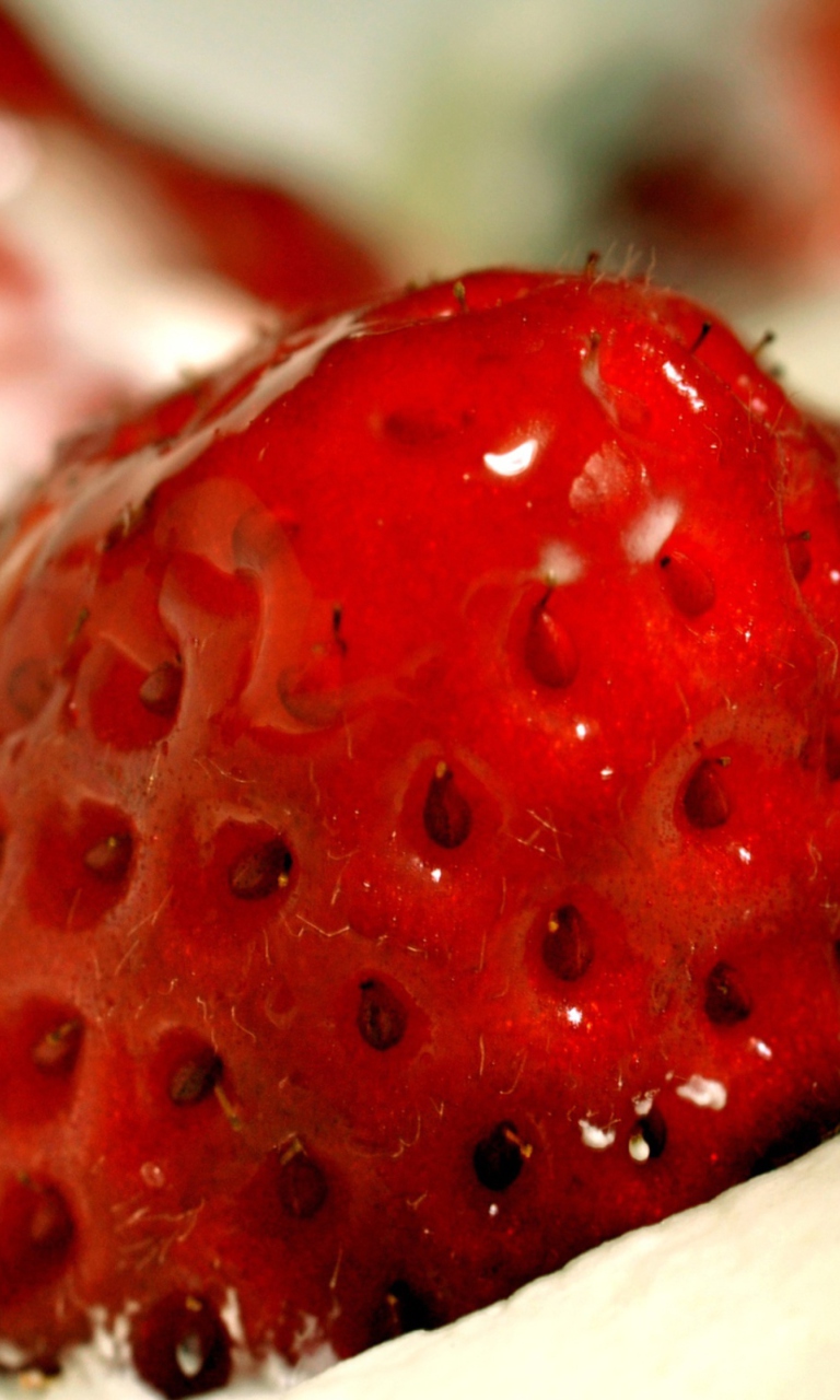 Das Sweet Strawberry Wallpaper 768x1280