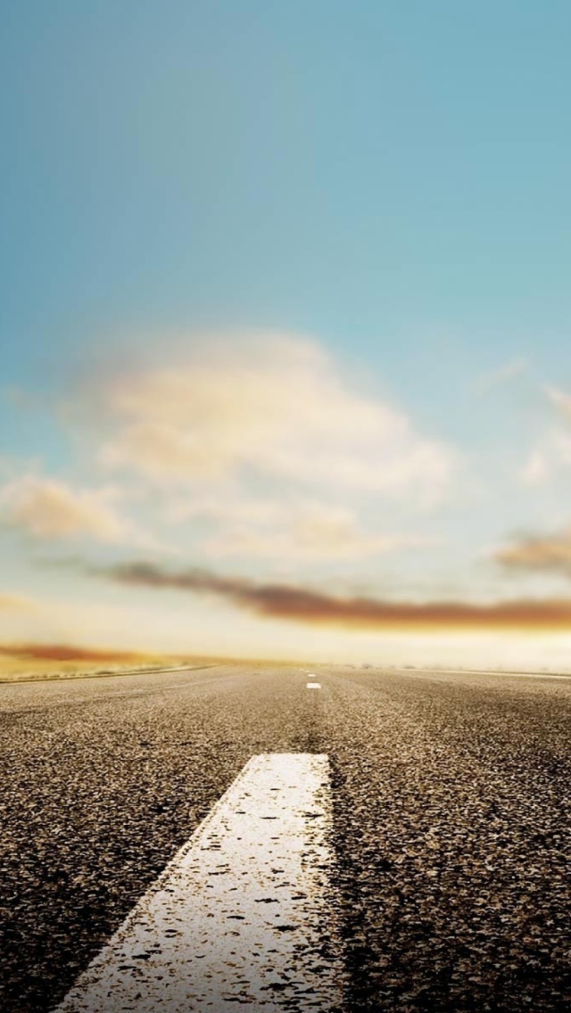 Fondo de pantalla On The Road 640x1136