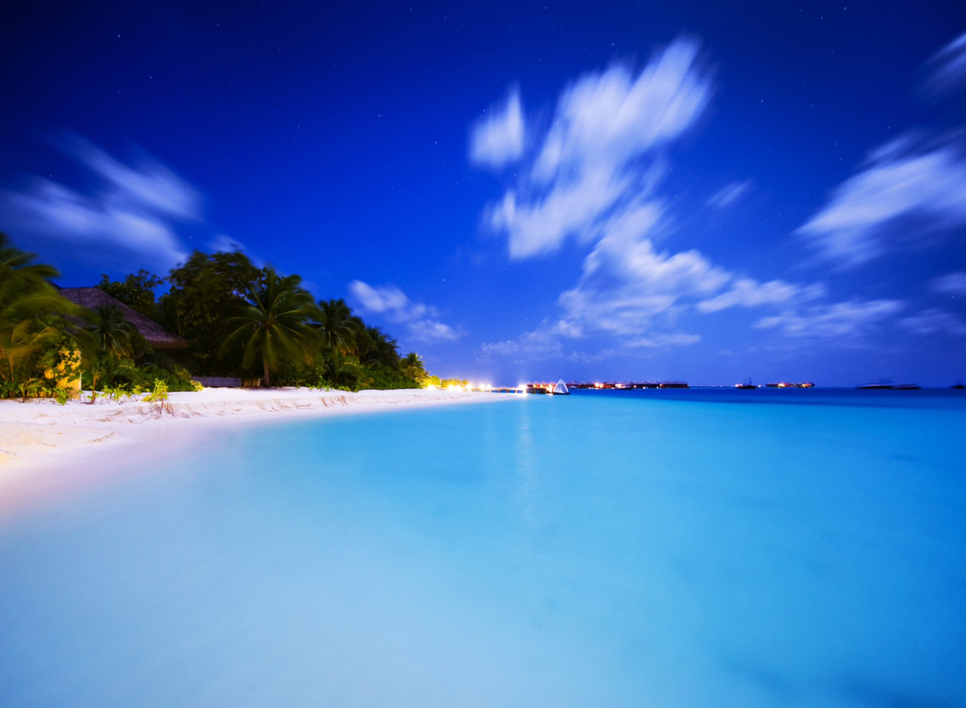 Tropical Summer Beach HDR wallpaper 1920x1408