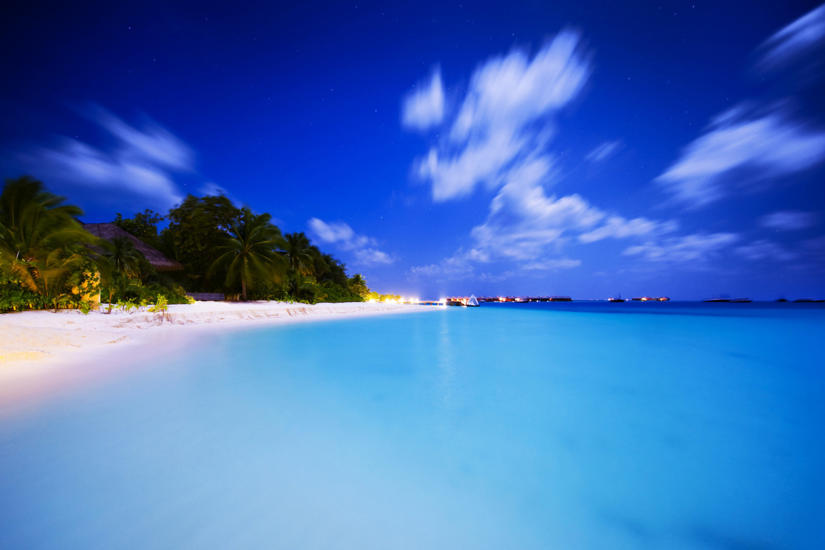 Tropical Summer Beach HDR wallpaper 2880x1920