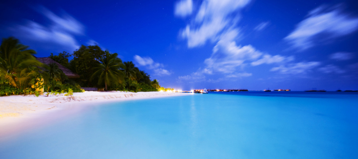 Tropical Summer Beach HDR wallpaper 720x320
