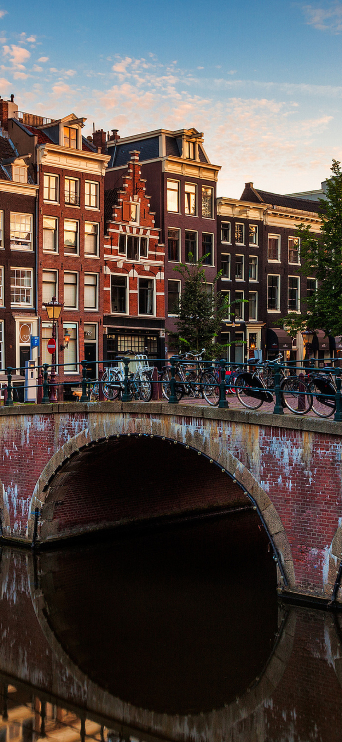 Amsterdam - Fondos de pantalla gratis para iPhone 12 Pro
