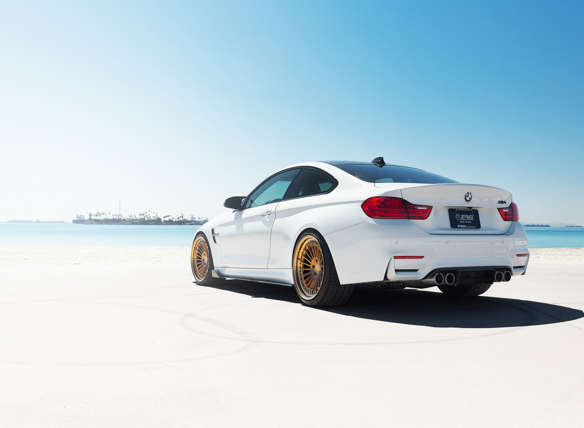 Sfondi BMW M4 Grand Tourer 1920x1408