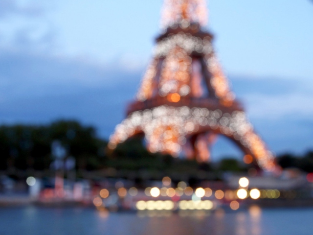 Das Paris City Lights Wallpaper 640x480