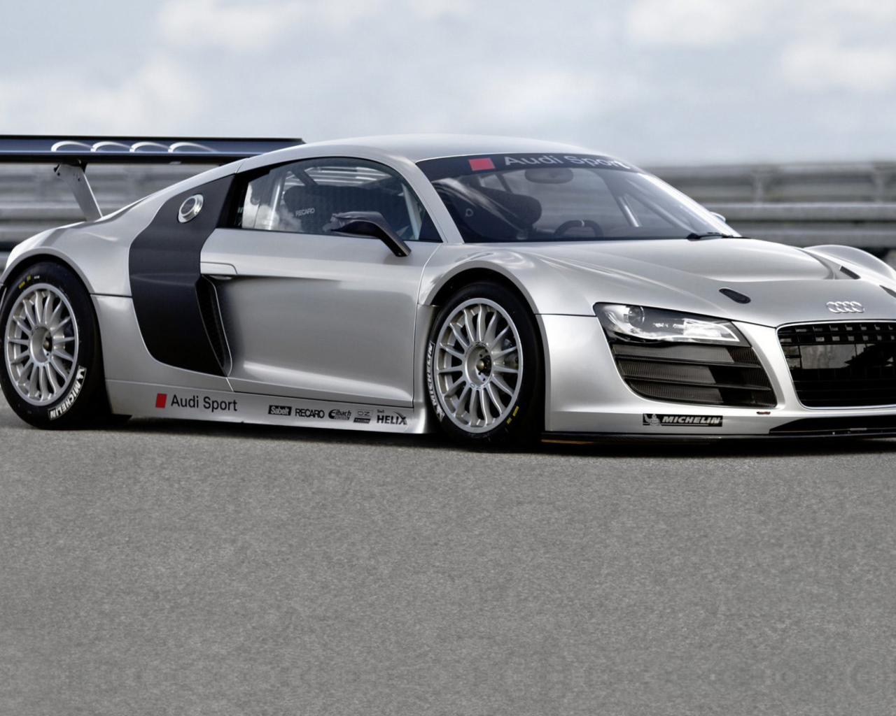 Das Audi R8 GT3 Wallpaper 1280x1024