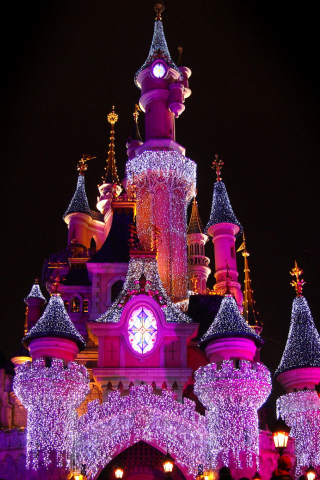 Обои Disney Xmas Castle 320x480