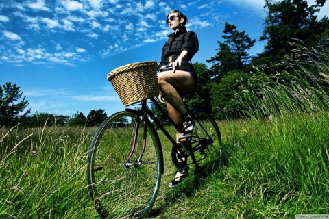 Fondo de pantalla Bicycle Ride 480x320