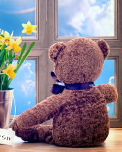 Teddy Bear with Bouquet wallpaper 176x220
