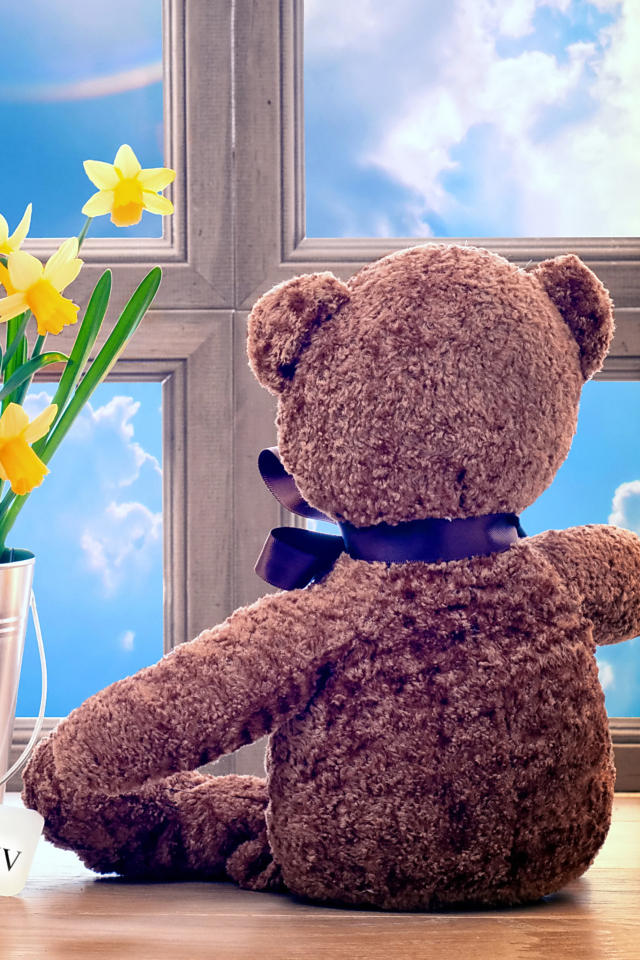 Sfondi Teddy Bear with Bouquet 640x960