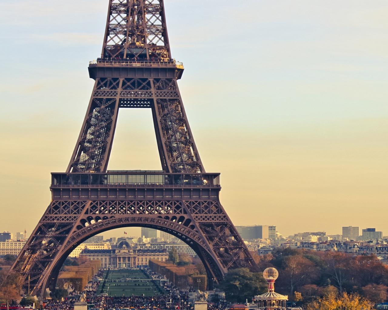 Paris Eiffel Tower wallpaper 1280x1024