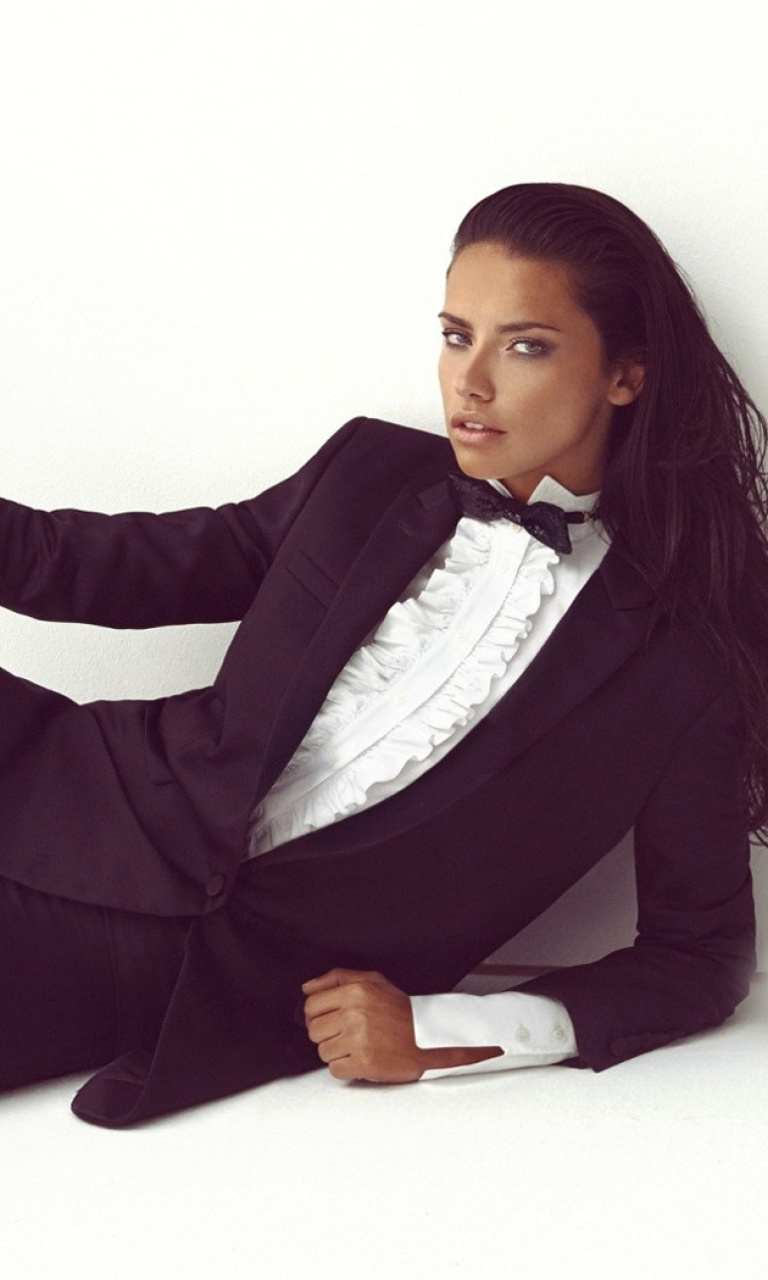 Adriana Lima Model screenshot #1 768x1280