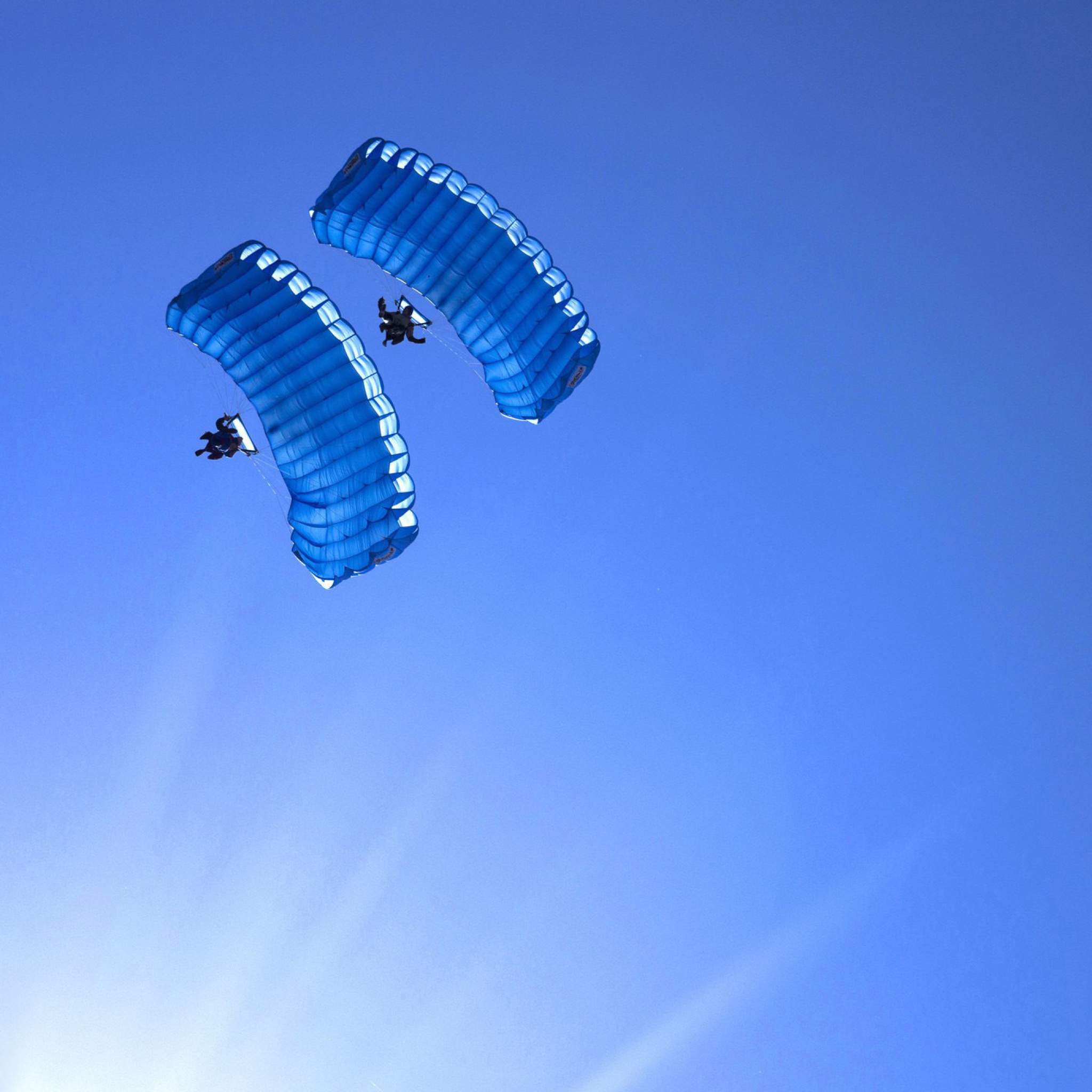 Extreme glider low pass wallpaper 2048x2048