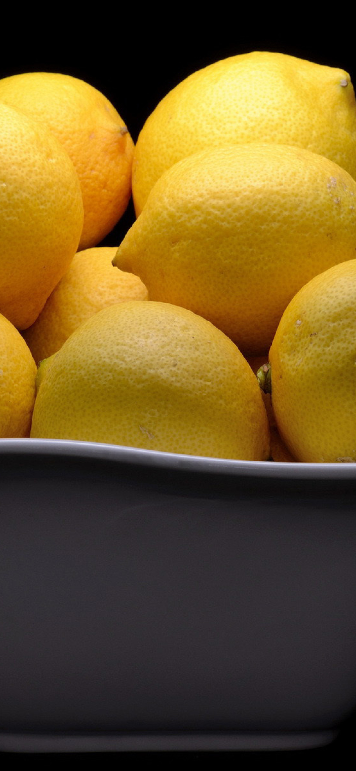 Lemons wallpaper 1170x2532