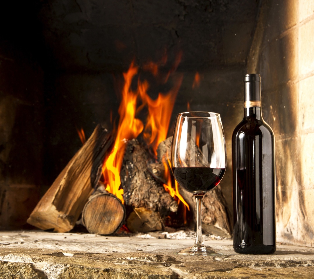Das Wine and fireplace Wallpaper 1080x960