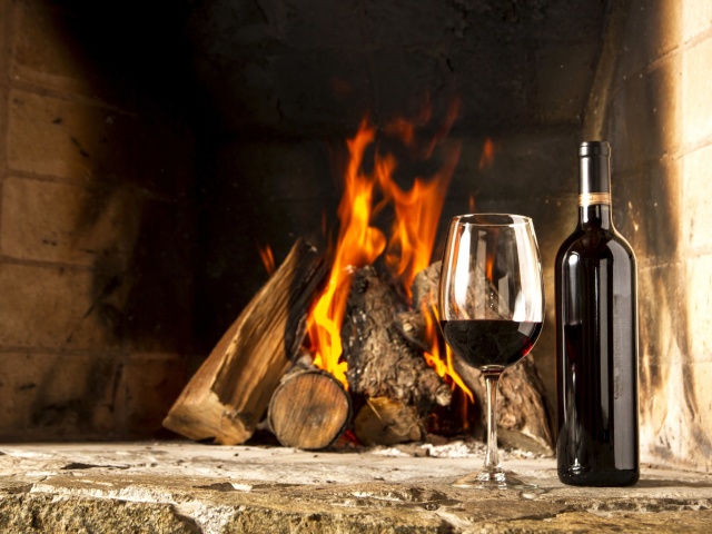Wine and fireplace wallpaper 640x480