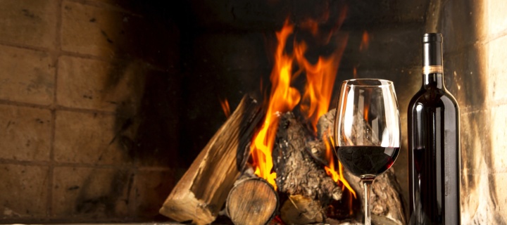Обои Wine and fireplace 720x320