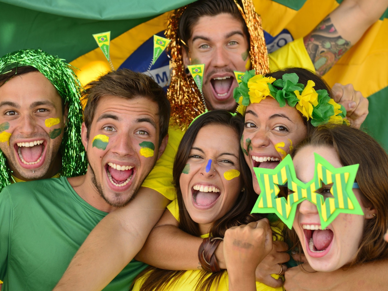 Das Brazil FIFA Football Fans Wallpaper 1280x960