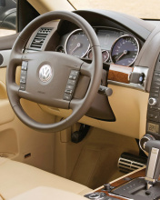 Screenshot №1 pro téma Volkswagen Touareg v10 TDI Interior 176x220