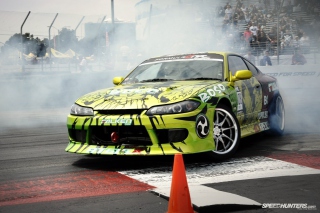 Nissan Sport Car Drift Picture for Android, iPhone and iPad