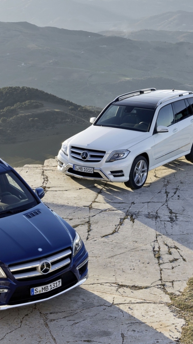Mercedes-Benz Luxury Cars wallpaper 640x1136
