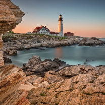 Lighthouse On Rocky Seashore screenshot #1 208x208