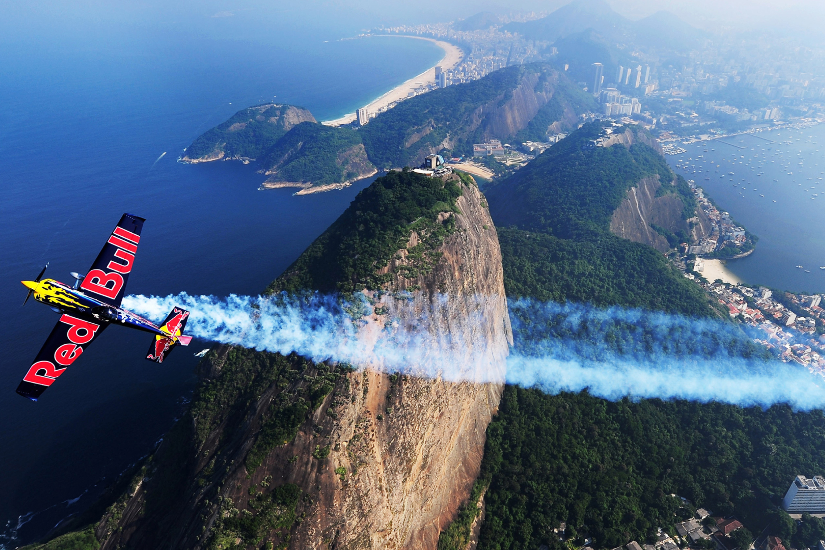 Fondo de pantalla Red Bull Airplane 2880x1920