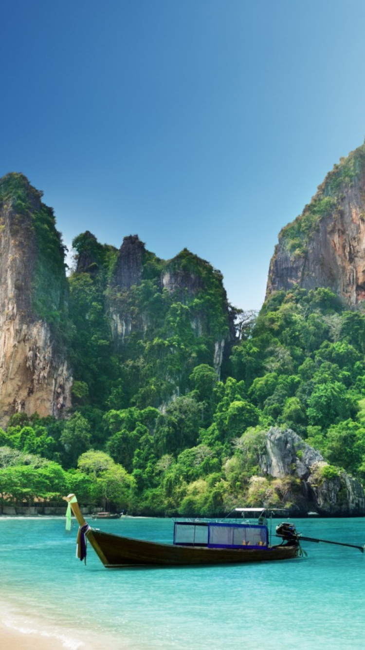 Das Boat And Rocks In Thailand Wallpaper 750x1334