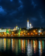 Das Moscow Kremlin and Embankment Wallpaper 176x220