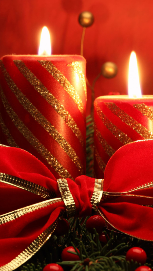 Обои Red Candles And Ribbon 640x1136