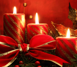 Red Candles And Ribbon Wallpaper for 208x208