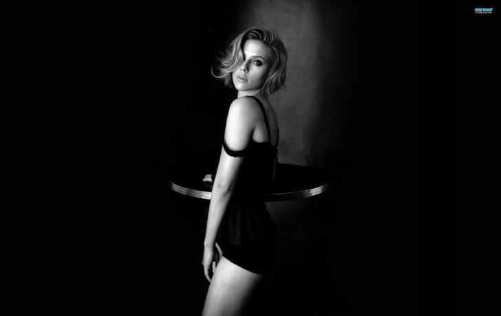 Das Hot Scarlett Johansson Monochrome Wallpaper