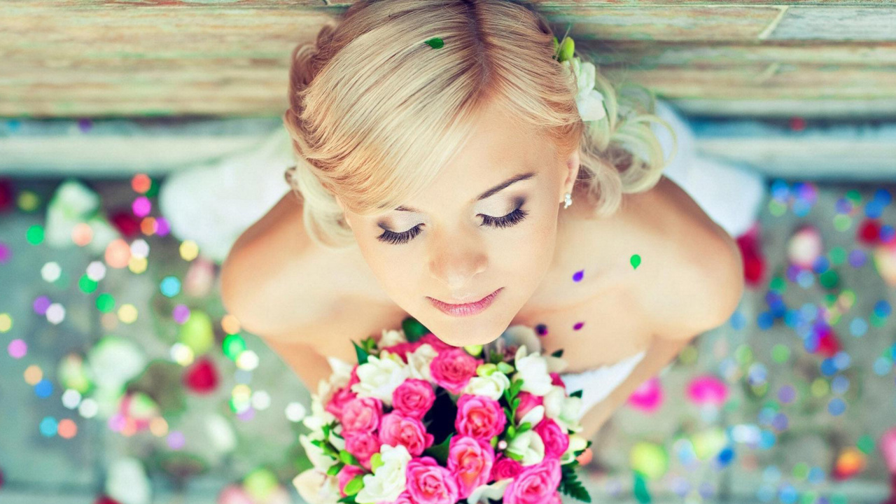 Cute Blonde Bride wallpaper 1280x720