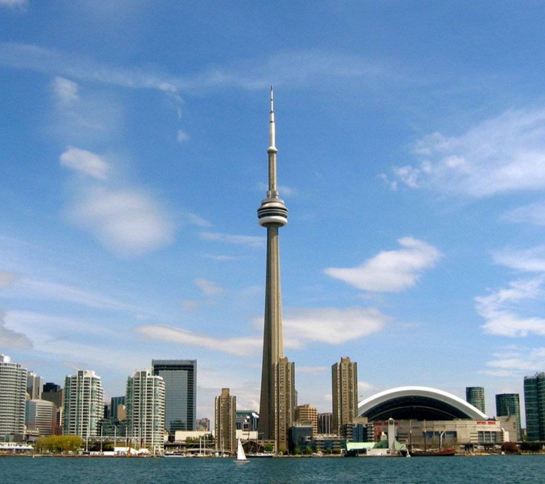 Fondo de pantalla CN Tower in Toronto, Ontario, Canada 1080x960