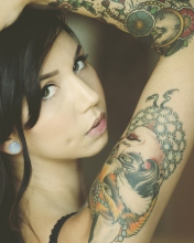 Tattooed Girl wallpaper 176x220