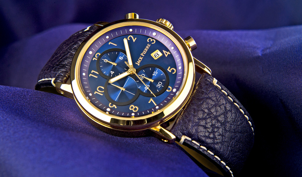 Sfondi Gold And Blue Watch 1024x600