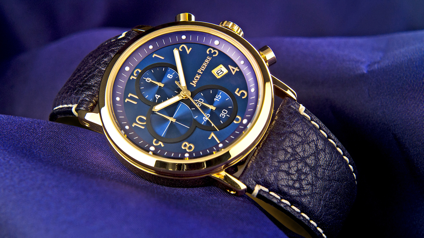 Fondo de pantalla Gold And Blue Watch 1366x768