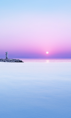 Das Lighthouse On Sea Pier At Dawn Wallpaper 240x400