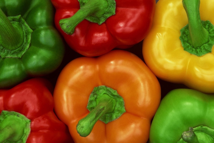 Colored Peppers wallpaper