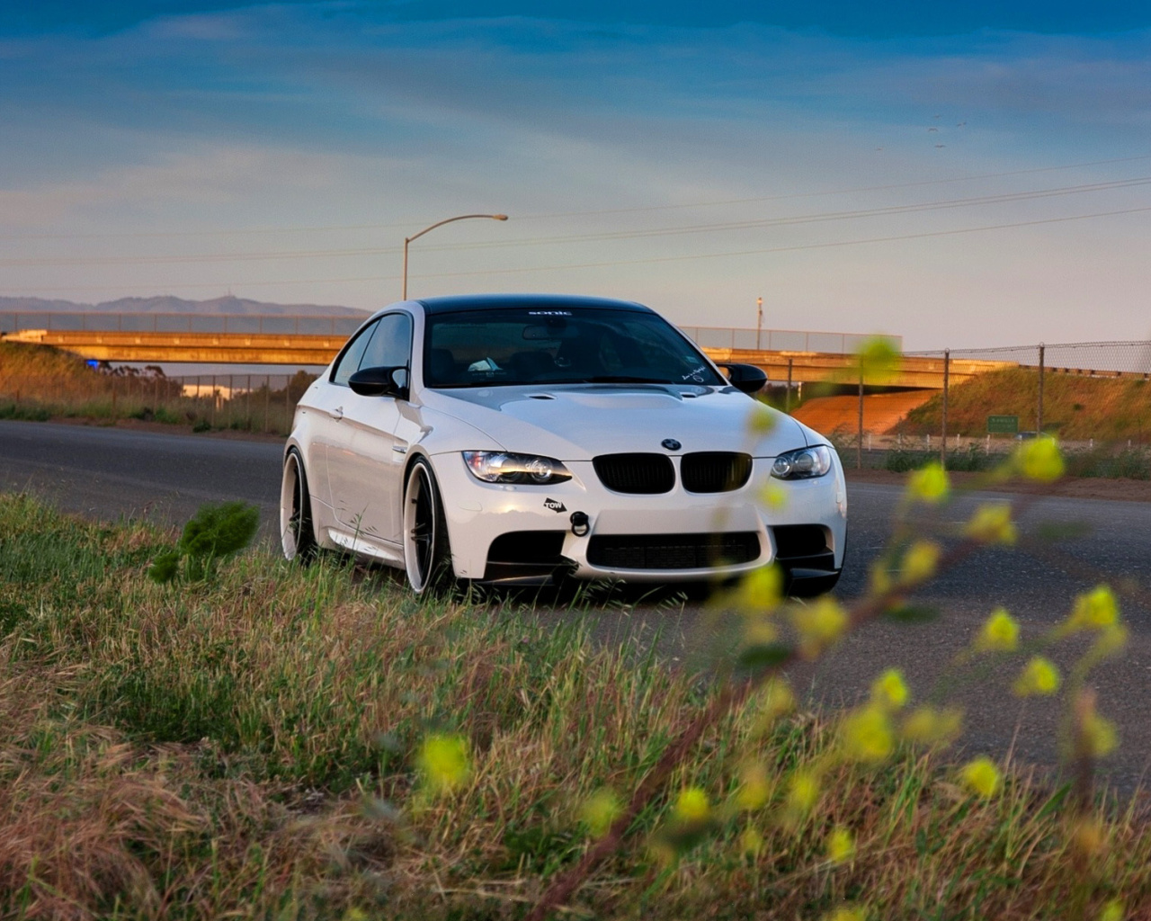 BMW M3 with Wheels 19 wallpaper 1280x1024
