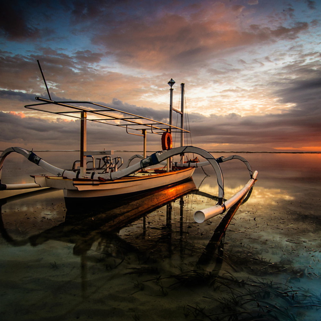 Обои Landscape with Boat in Ocean 1024x1024