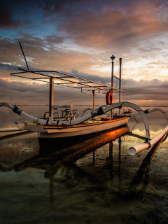 Fondo de pantalla Landscape with Boat in Ocean 240x320