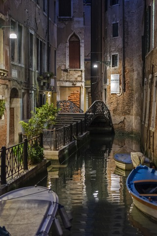 Обои Venice Canal 320x480
