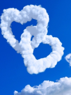 Screenshot №1 pro téma Heart Shaped Clouds 240x320