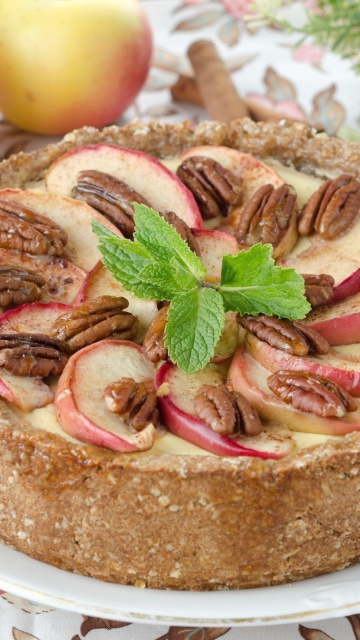 Das Apple Pie with Walnut Wallpaper 360x640